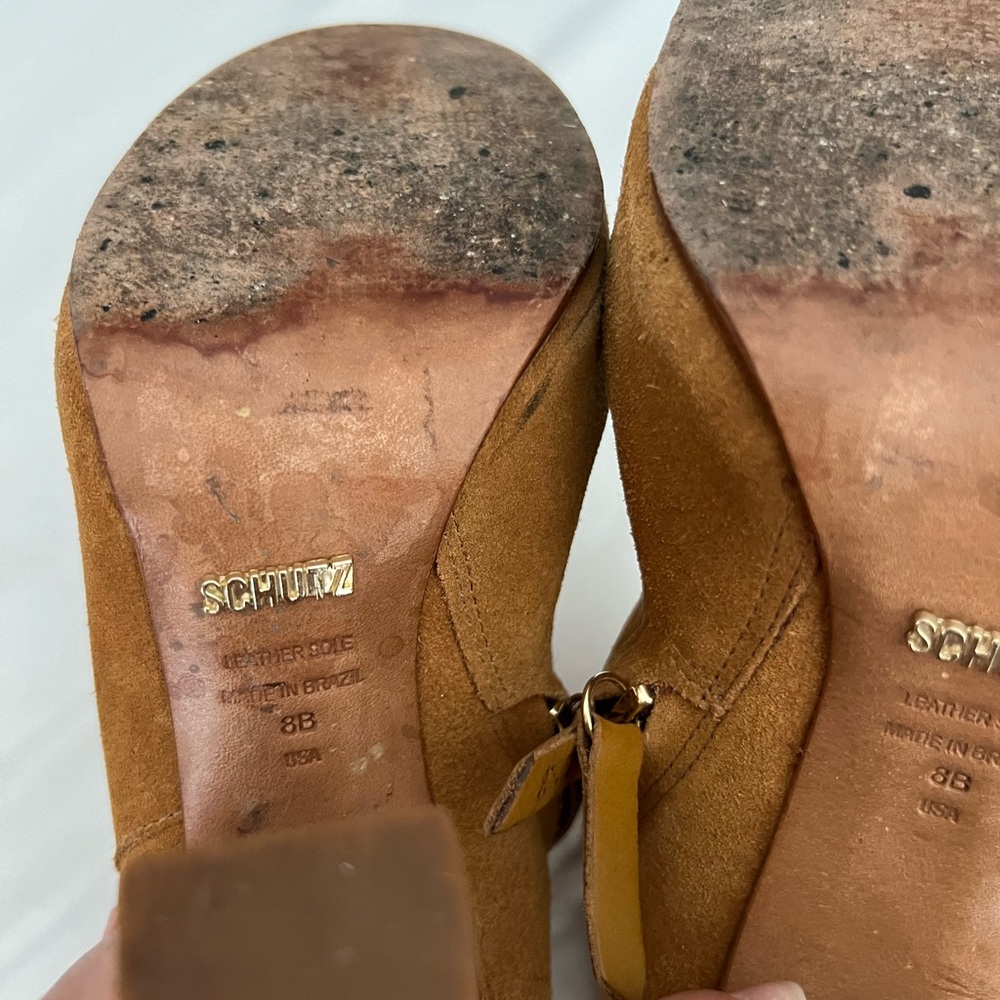 Shultz - Picture 6 of 7